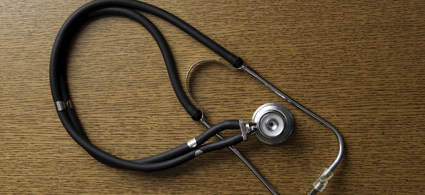 A stethoscope on a table 