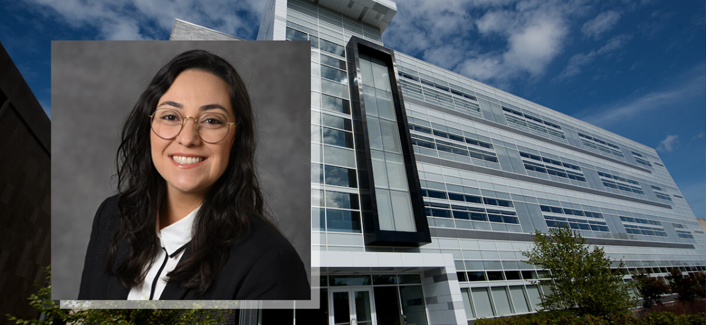  Carolina de Aguiar Ferreira's picture over a lab building