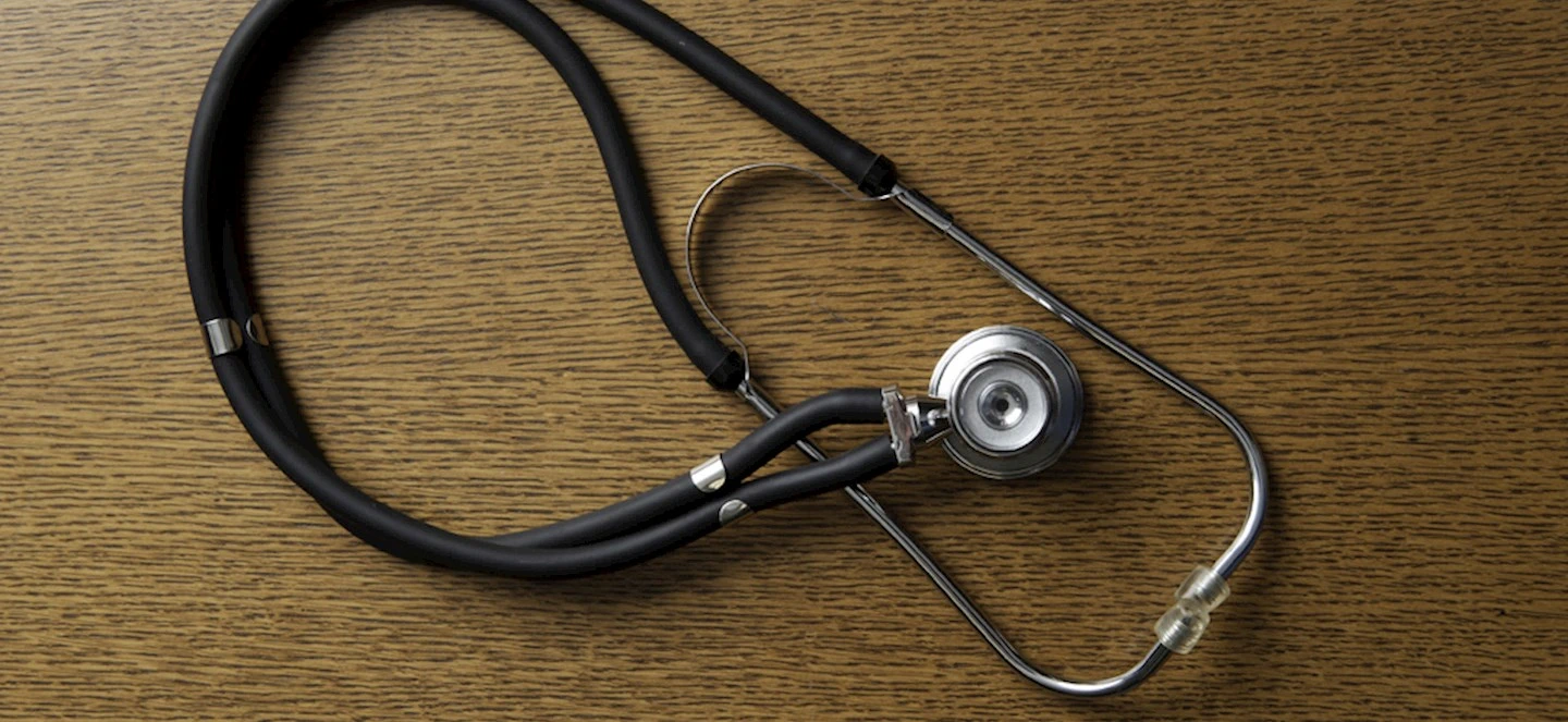 A stethoscope on a table 